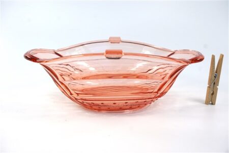 Vintage schaal roze glas bewerkt