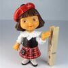 Dora, Schots