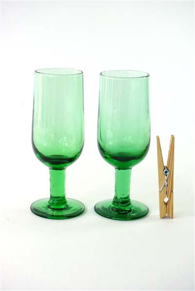 2 groene glaasjes