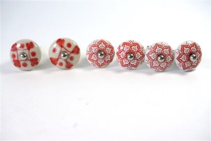 6 rood/witte knoppen