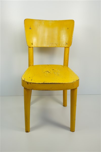 Vintage geel Thonet stoeltje
