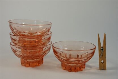 4 vintage glazen schaaltjes roze / zalm
