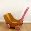 Houten poppen wagen