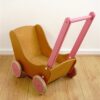 Houten poppen wagen