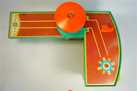 Vintage Fisher Price Play Family Airport / Luchthaven