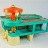 Vintage Fisher Price Play Family Airport / Luchthaven