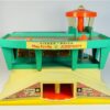 Vintage Fisher Price Play Family Airport / Luchthaven