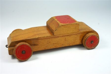 Antiek houten autootje