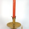 Vintage messing kandelaar op brede schaal