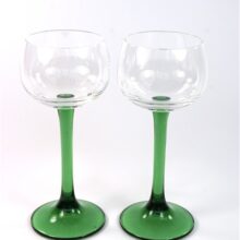 Vintage wijnglazen groene voet
