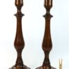 2 hoge houten kandelaars
