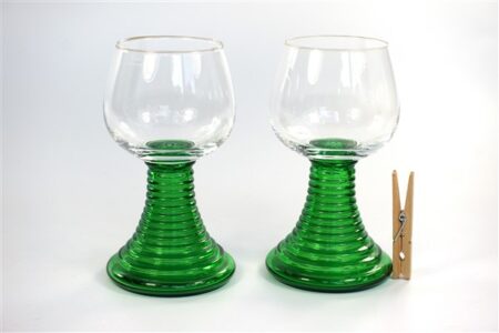 Vintage wijnglas / moezelglas groene voet