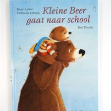 Kleine Beer gaat naar school