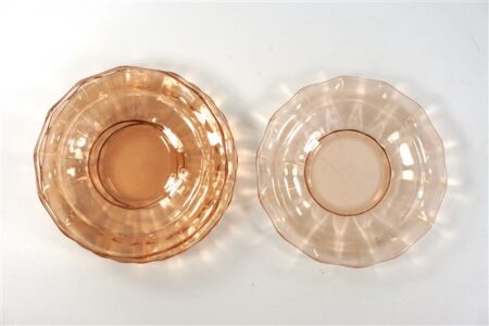 Vintage glazen schotels roze