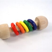 Houten rammelaartje