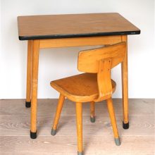 Vintage (school)tafeltje kind