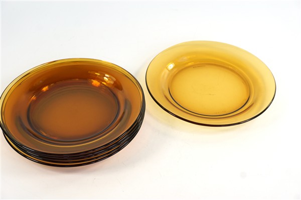 Vintage glazen borden amber