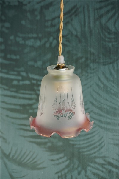 Vintage lampenkapje wit-roze glas