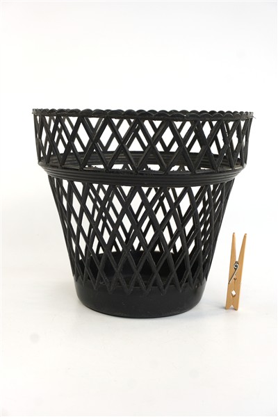 Vintage plastic plantenpot zwart