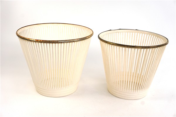 2x Vintage plastic plantenpot crème
