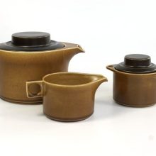 Theepot + melk-suiker potjes